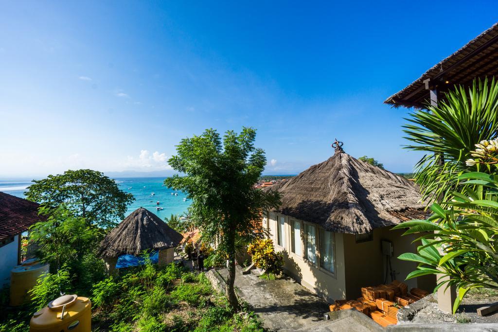 Ware Ware Surf Lembongan 3*
