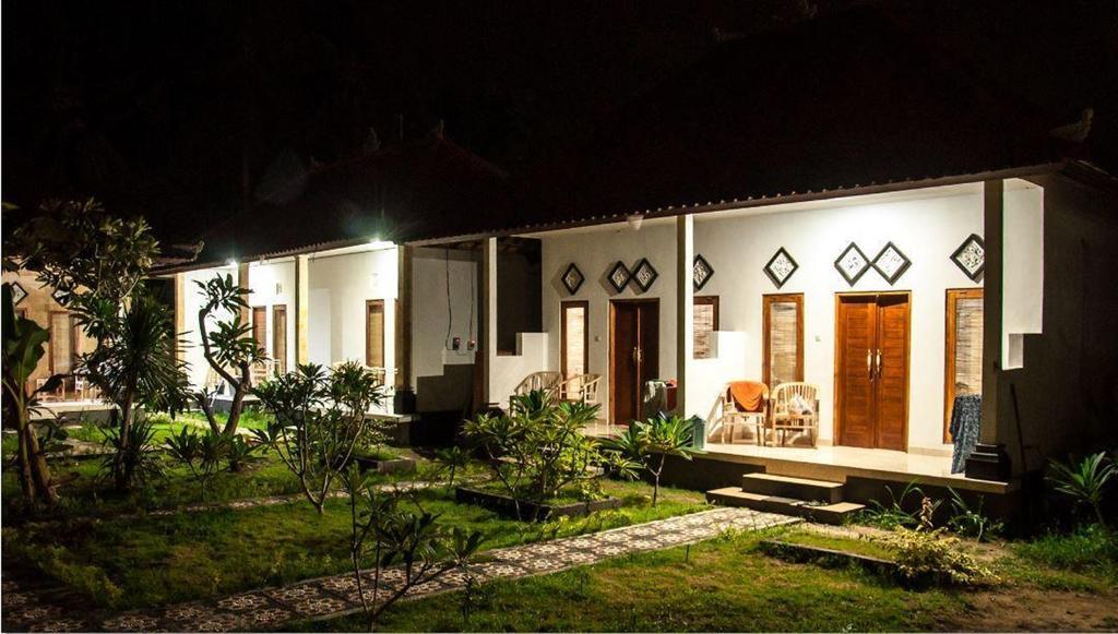Guest house Nyoman And Grill 2*