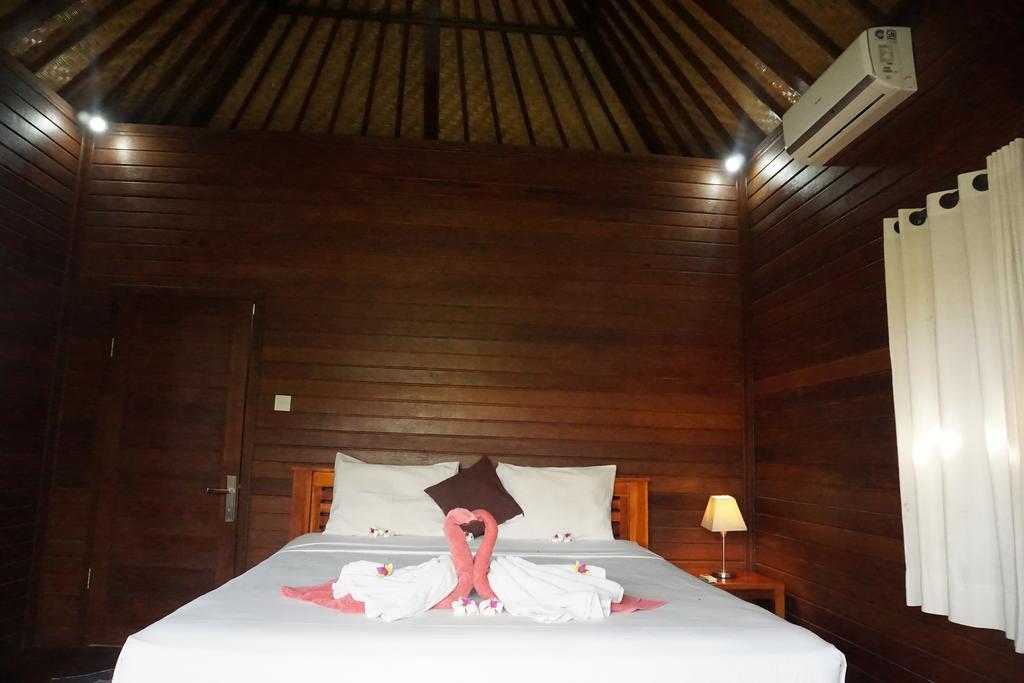 Nyoman And Grill 2* Nusa Lembongan (Bali)