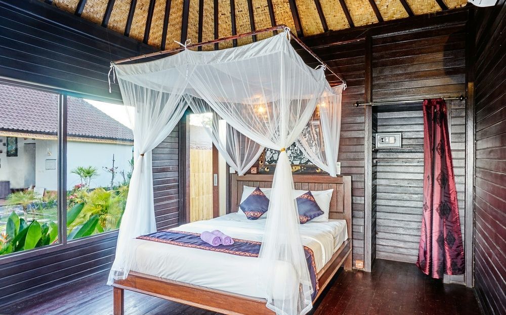 Sunrise Ocean Hut's 3*