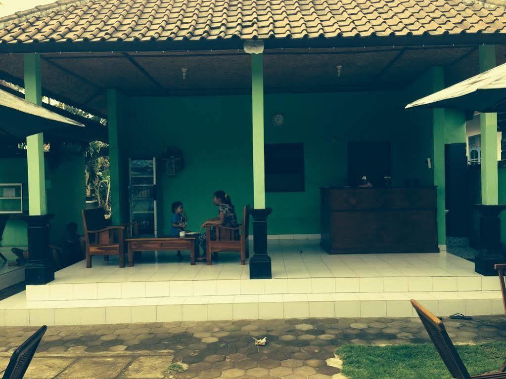 Nyoman And Grill Guest house Nusa Lembongan (Bali)