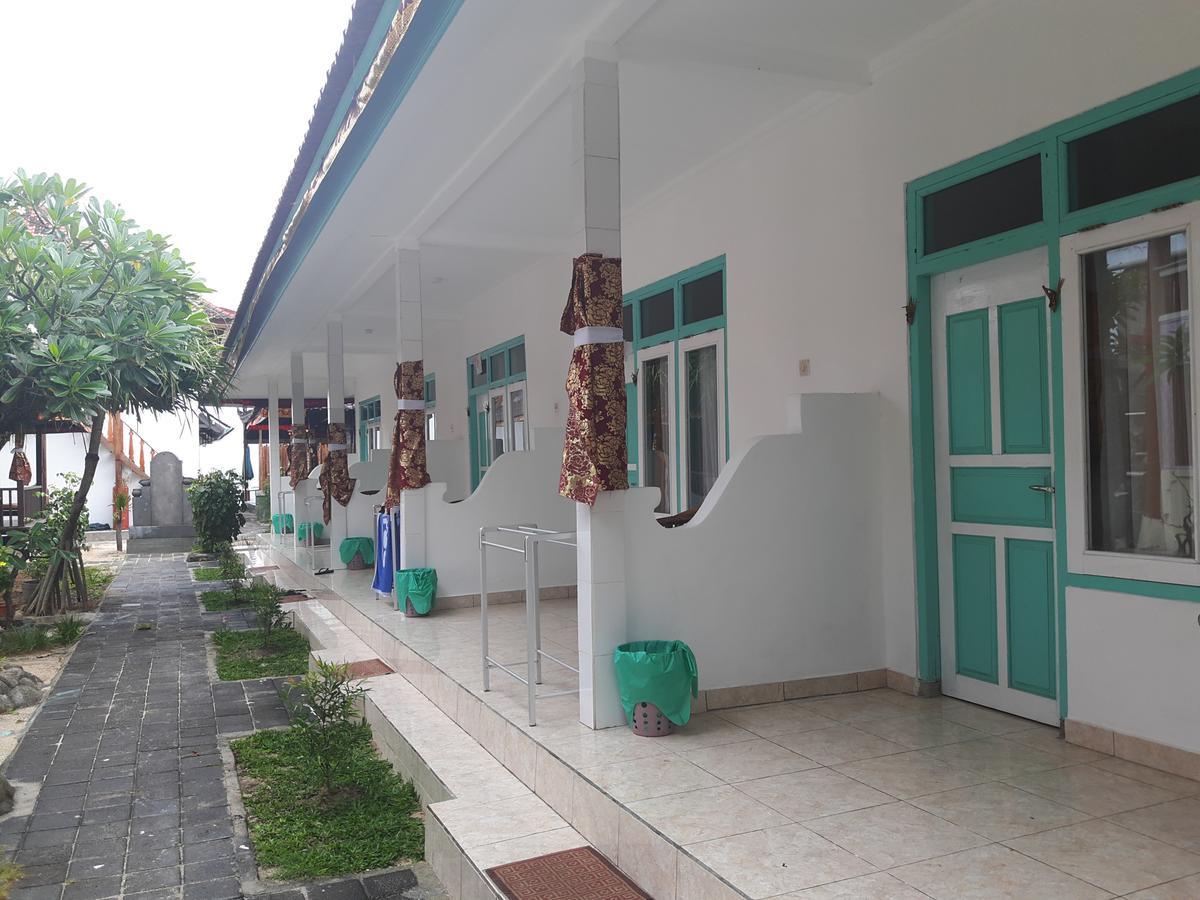 Agung Bungalow Inn
