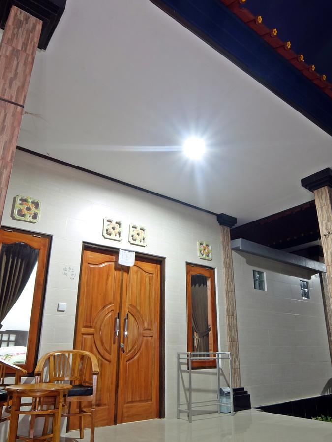 Wisata Widi * Nusa Lembongan (Bali)