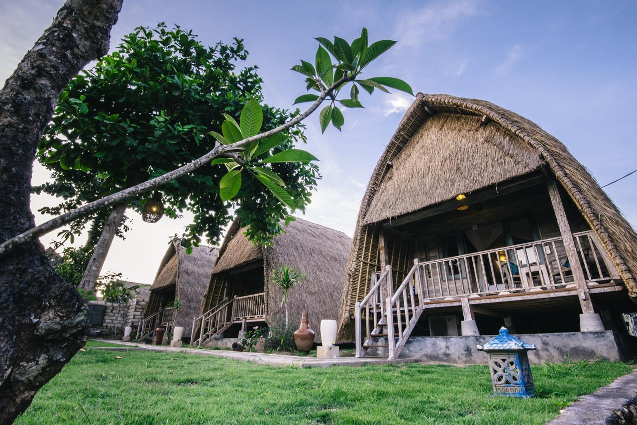 Dream Huts 4*