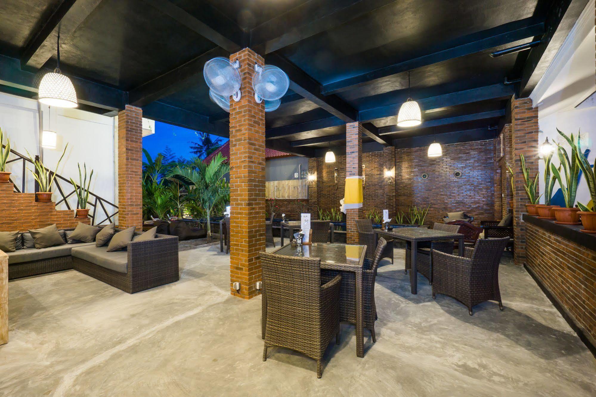 Homestay Nyuh Gading Lembongan *