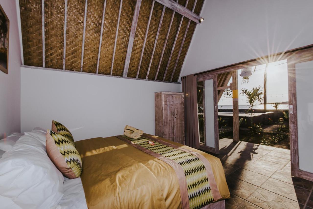 Sunset House Ceningan