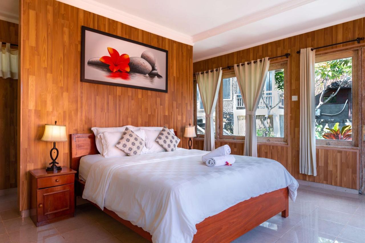 Ware Ware Surf Lembongan 3*