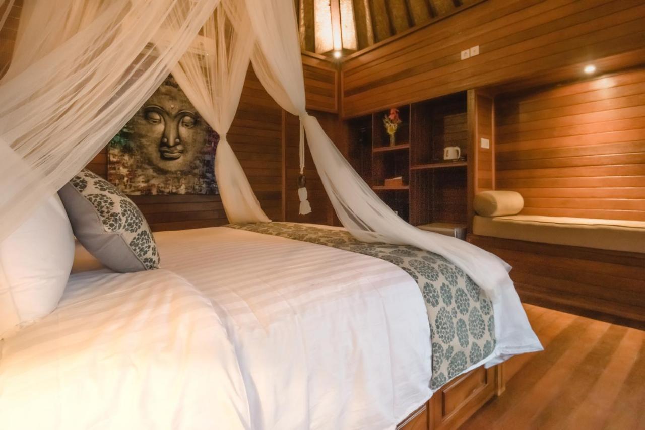 Mamamia Island 4*