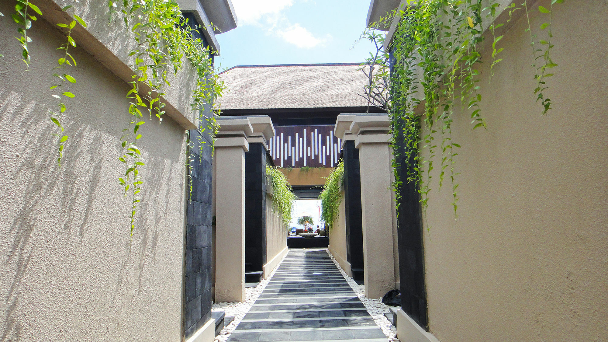 D'nusa Club And Hotel