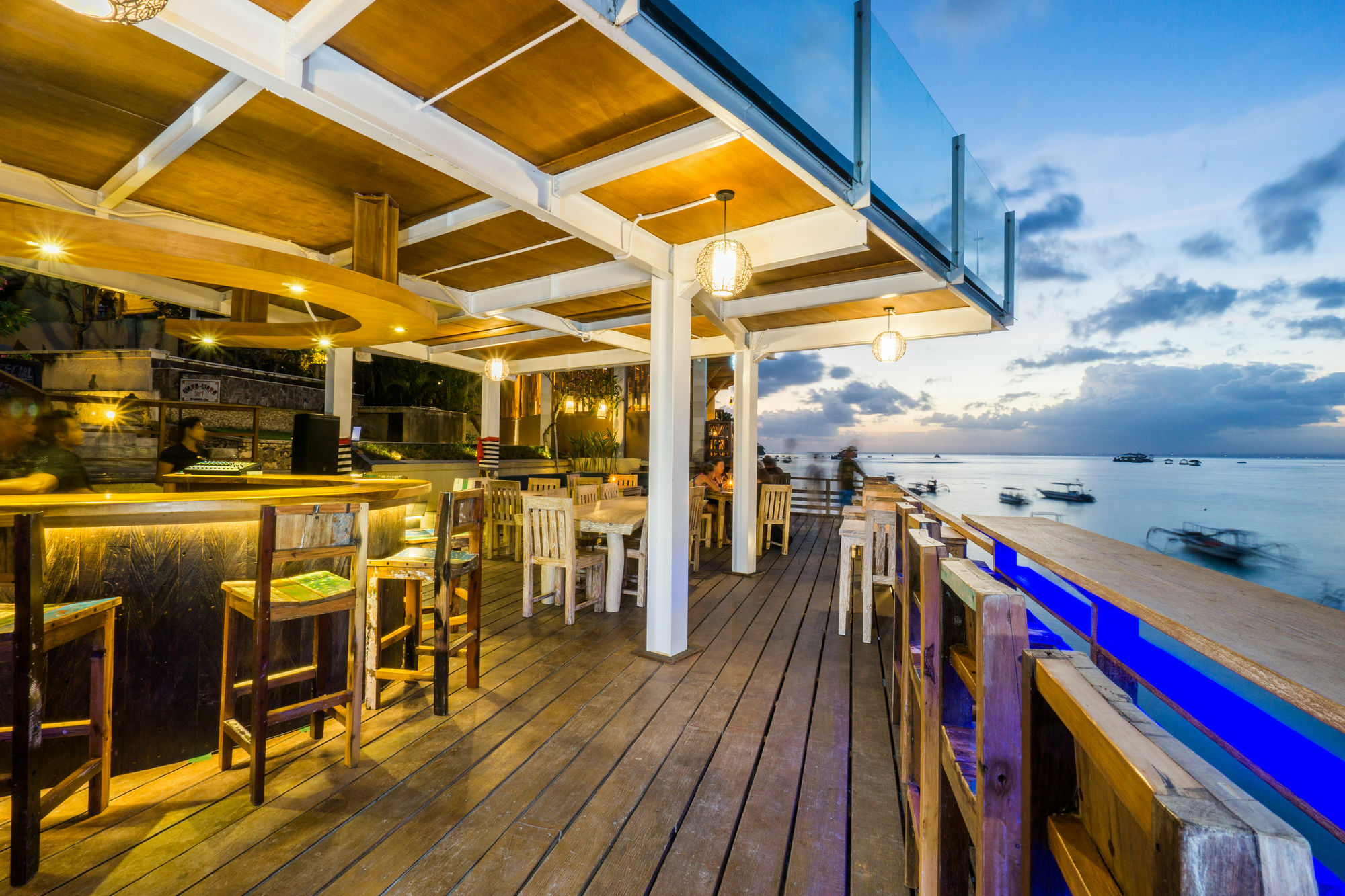 Ware Ware Surf Lembongan 3*
