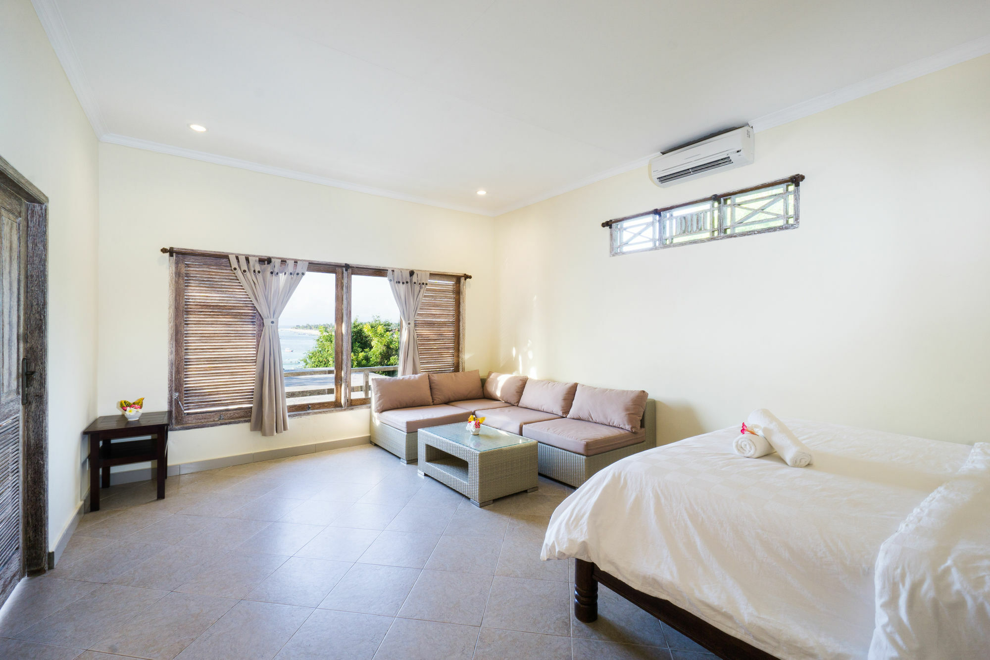 Ware Ware Surf Lembongan Nusa Lembongan (Bali)