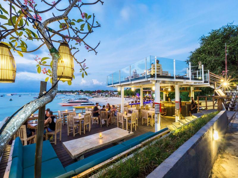 Ware Ware Surf Lembongan