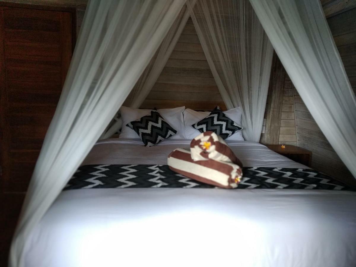 Tempat Tidur & Sarapan Honeybee Huts