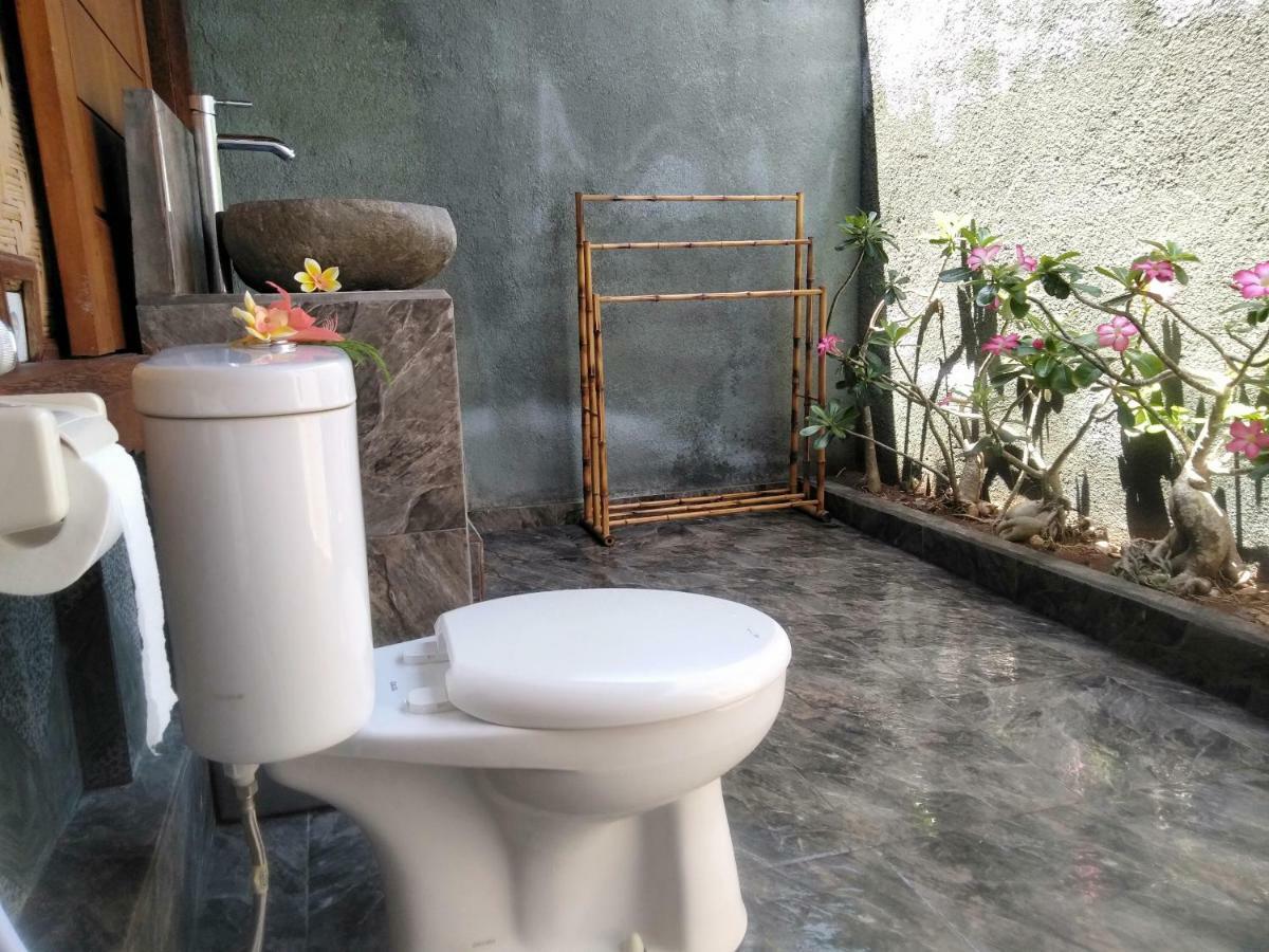 Gatri Hut 2* Nusa Lembongan (Bali)