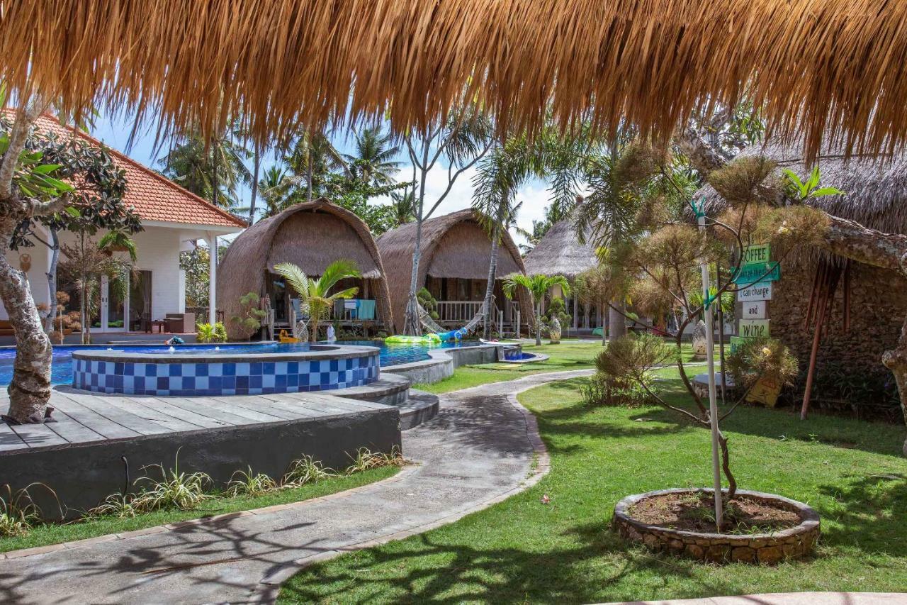 Sanghyang Bay Taman liburan Nusa Lembongan (Bali)