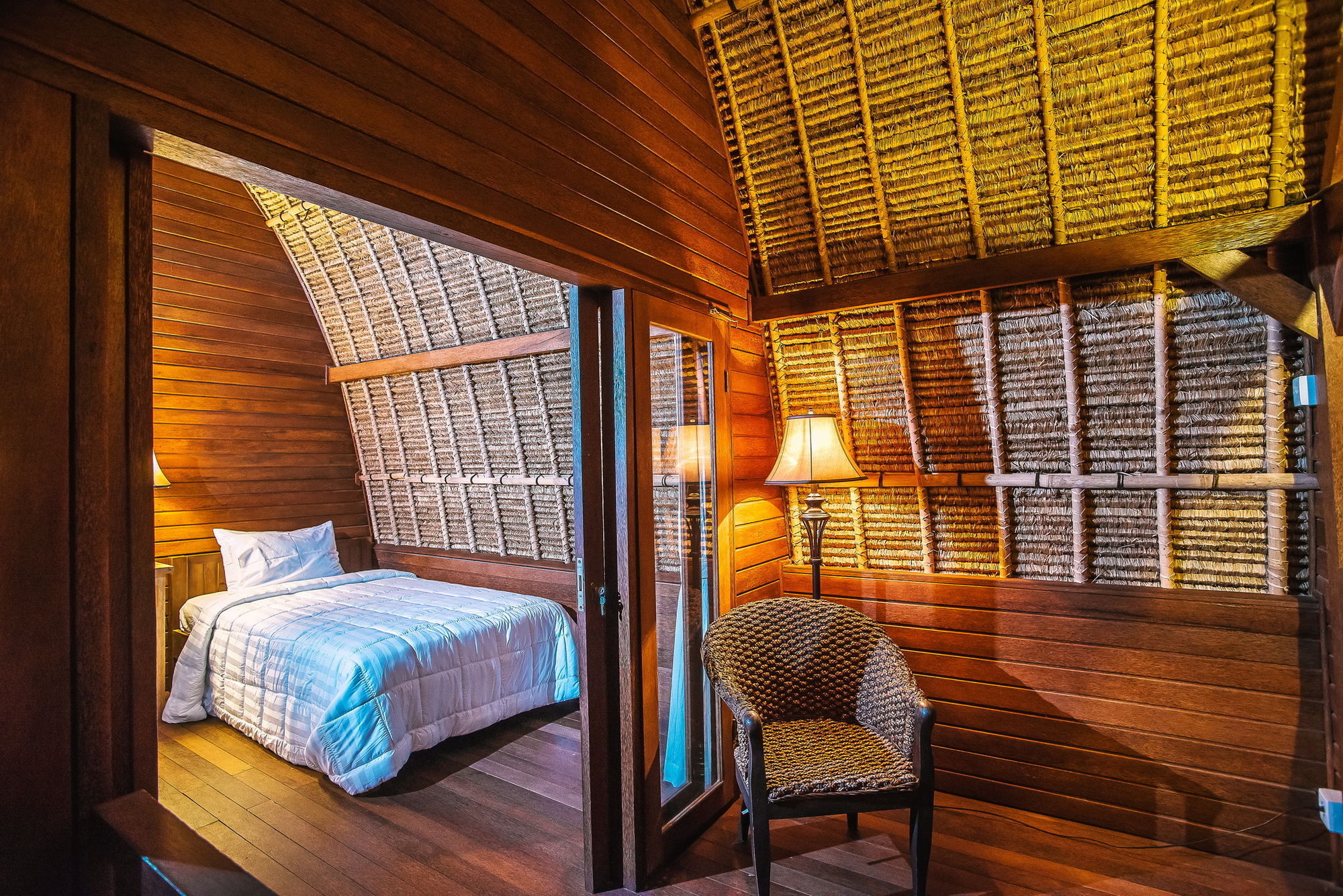 Sukanusa Luxury Huts Holiday park