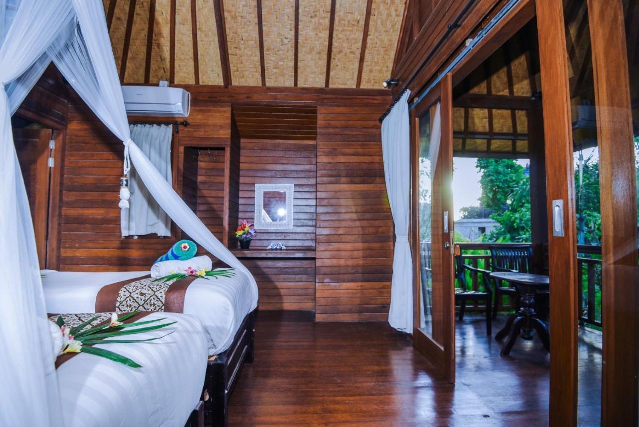 Holiday park Karang Mas 3*