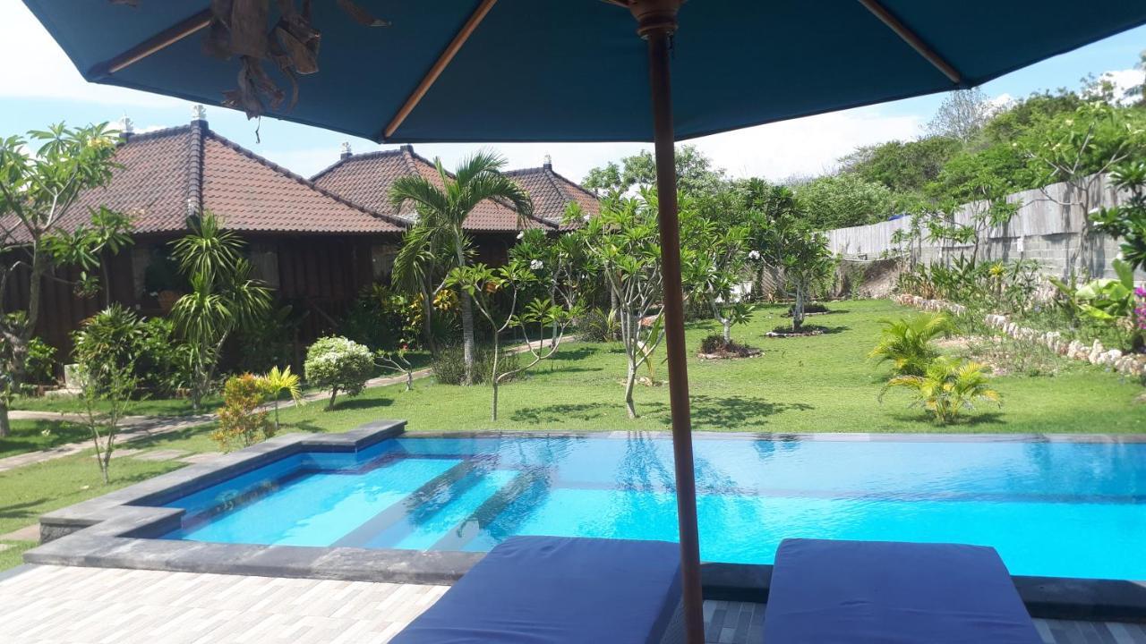 Gatri Hut 2*